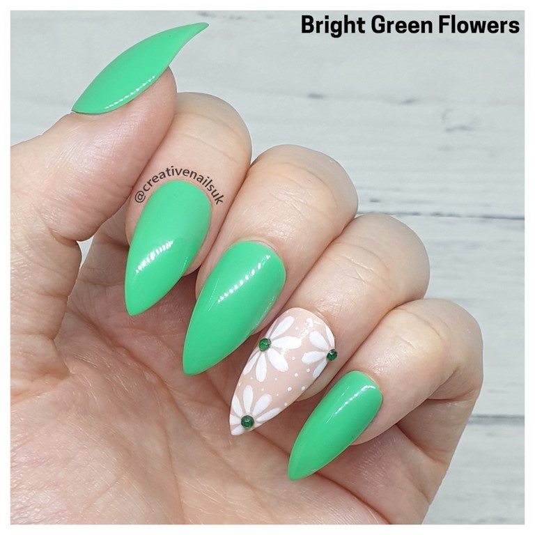 green flower nails