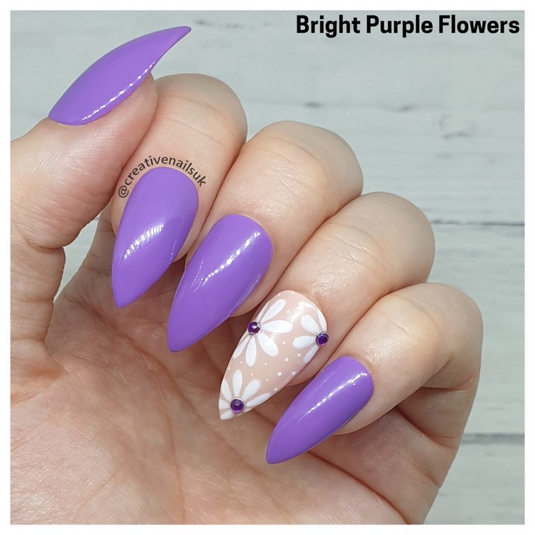 purple flower nails